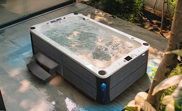 Deck Series Harlingen hot tubs for sale